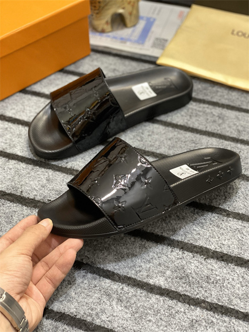 LV Sandal-M(2)-552