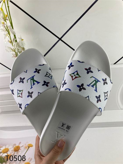 LV Sandal-M-557