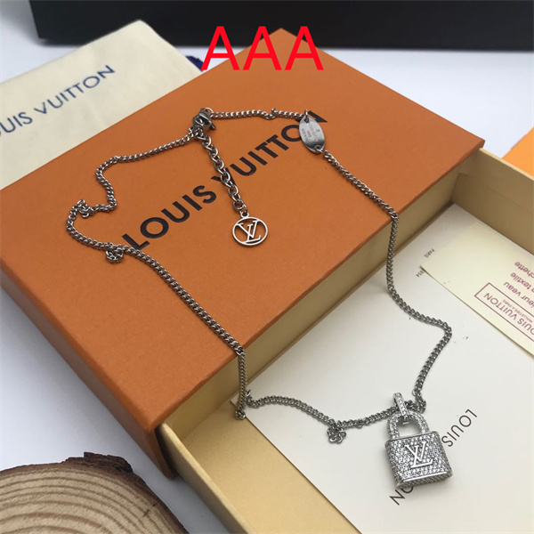 LV Necklace-011