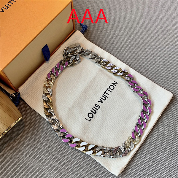 LV Necklace-070