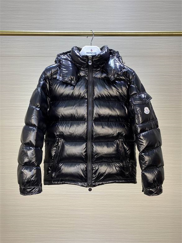 Moncler Down Jacket-M-027