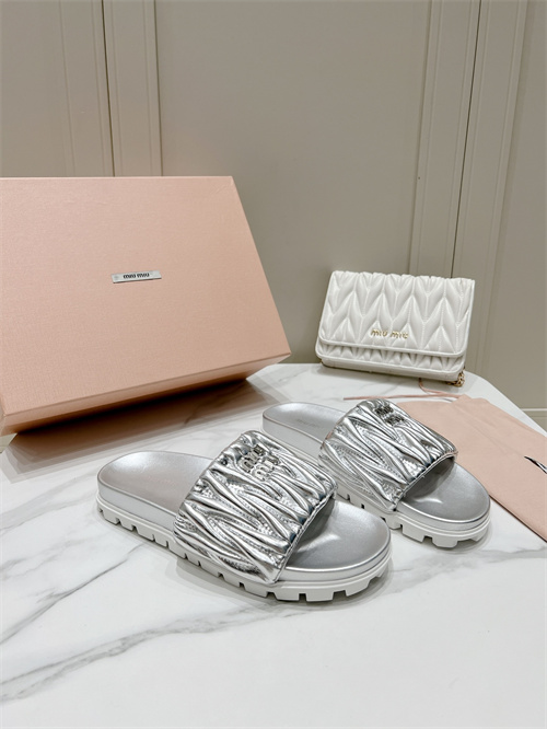Miu Miu Slipper-W-0016