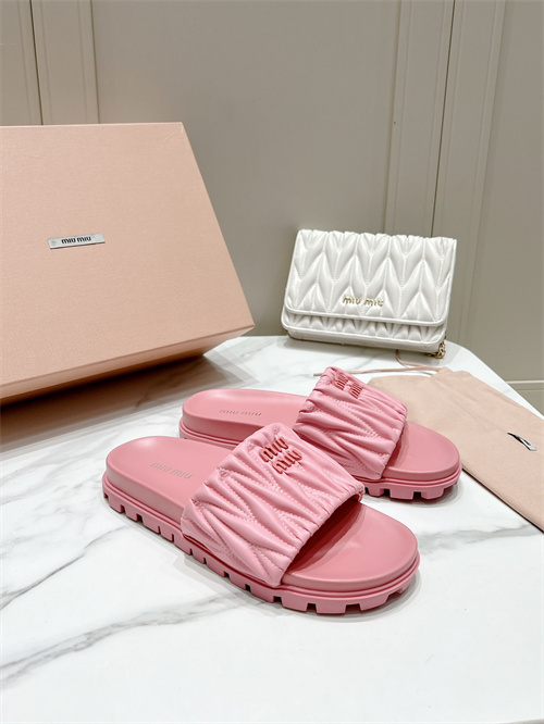 Miu Miu Slipper-W-0020