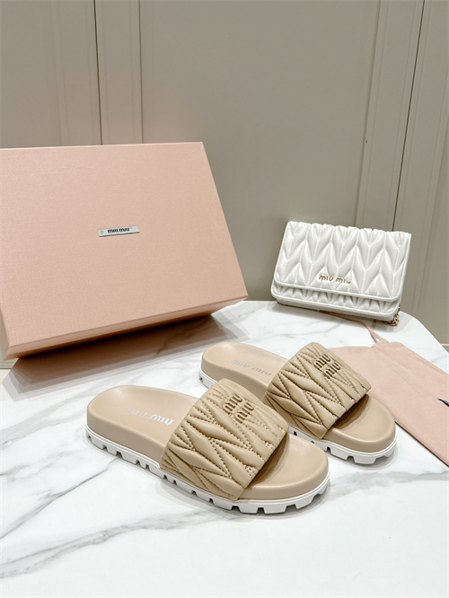 Miu Miu Slipper-W-0021