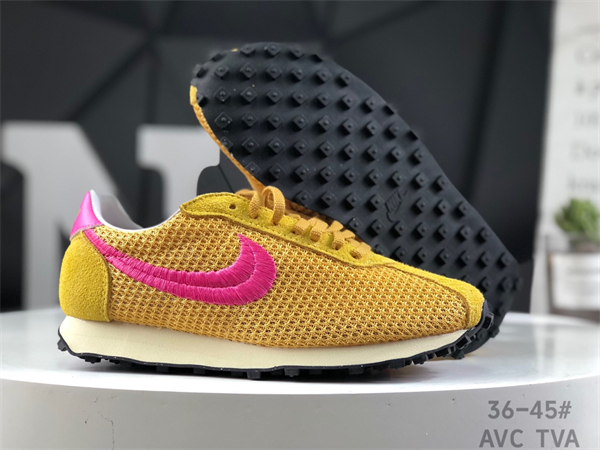NIKE LDWAFFLE SACAI-W-0102