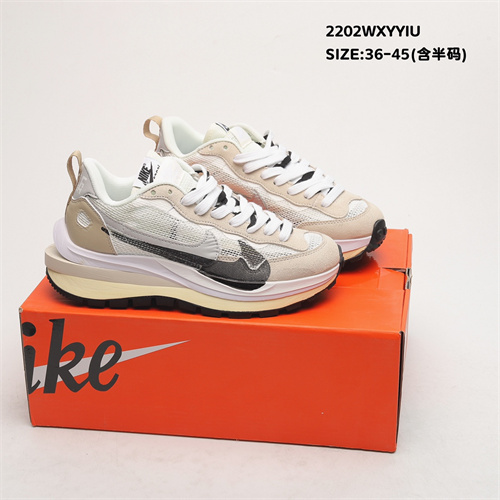 NIKE LDWAFFLE SACAI-M-037