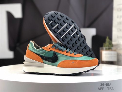 NIKE LDWAFFLE SACAI-M-083
