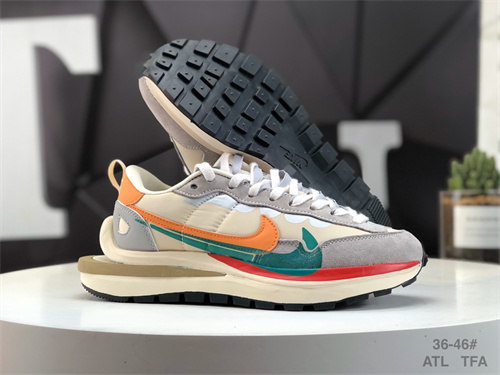 NIKE LDWAFFLE SACAI-M-0104