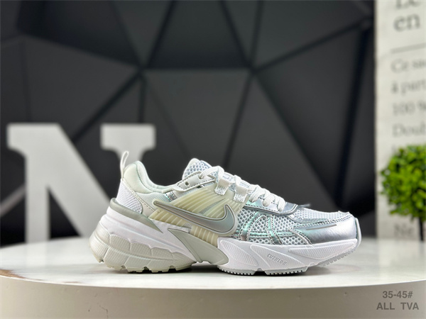 Nike V2K Runtekk-M-0019