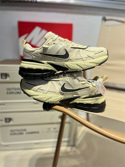 Nike V2K Runtekk-W-0006