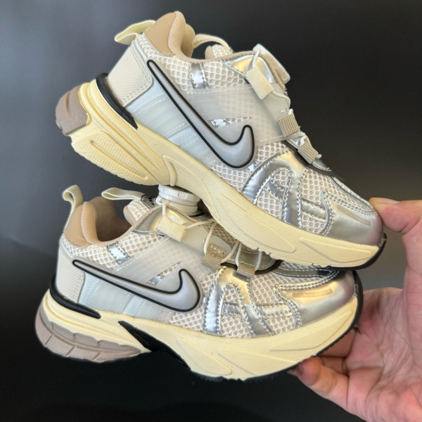 Nike V2K Runtekk(Kids)-0023