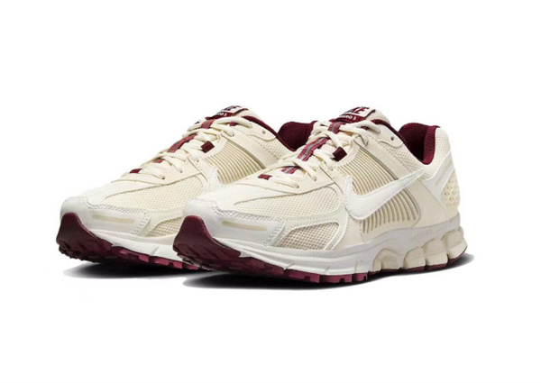 Nike ZOOM VOMERO 5-M-0028