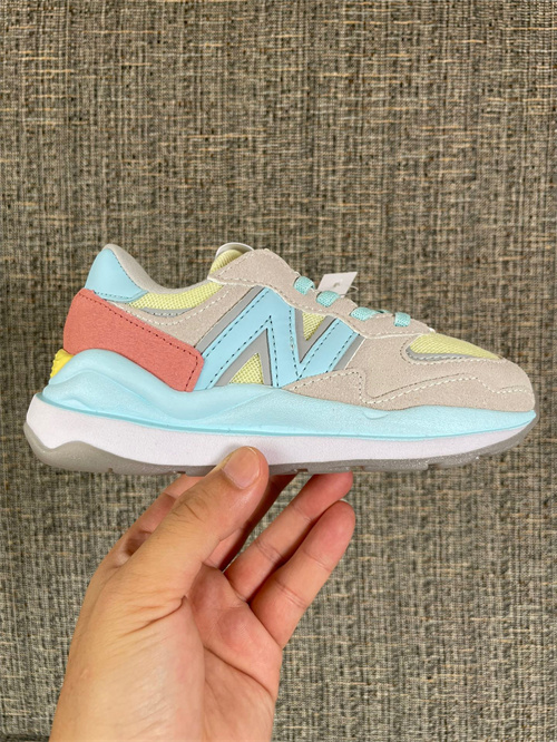 New Balance Shoes(Kids)-105