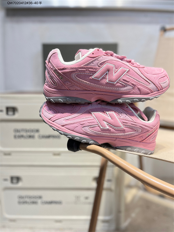 New Balance Shoes-W-2421