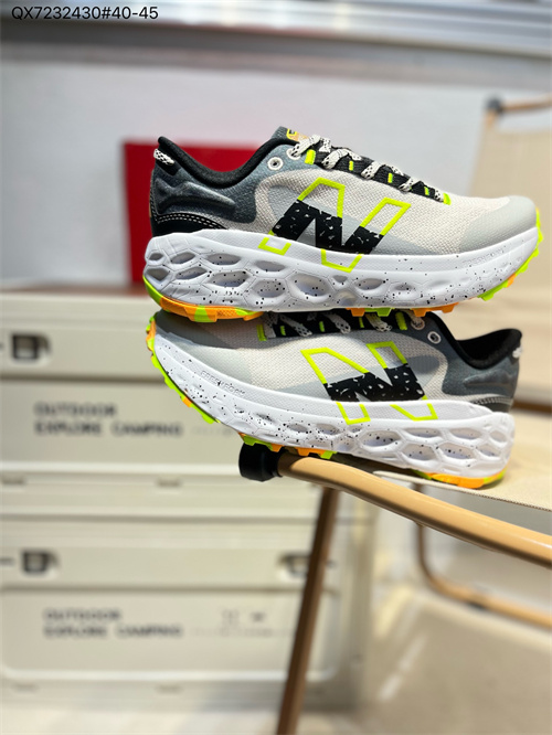 New Balance Shoes-M-1022