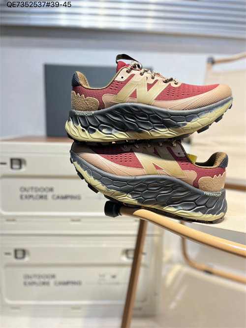 New Balance Shoes-M-1028