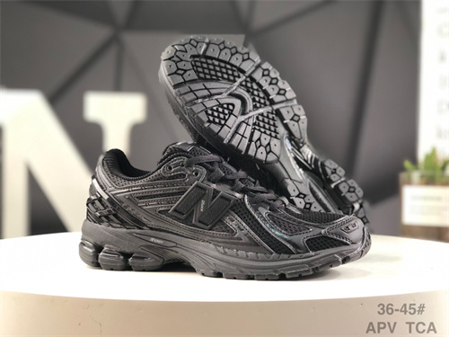 New Balance Shoes-M-1090