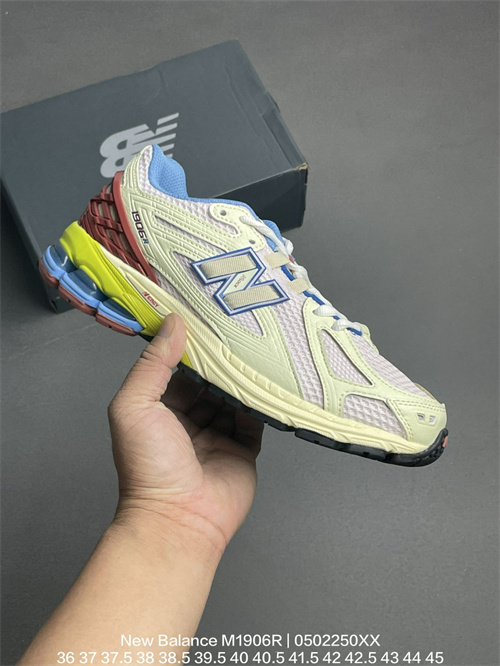 New Balance Shoes-W-1164