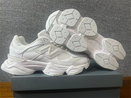 New Balance Shoes-W-1385