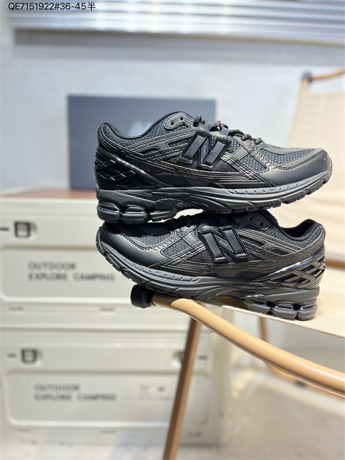 New Balance Shoes-W-1516