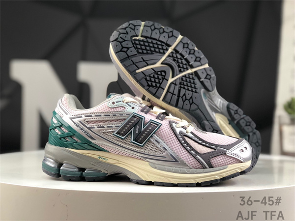 New Balance Shoes-M-1611