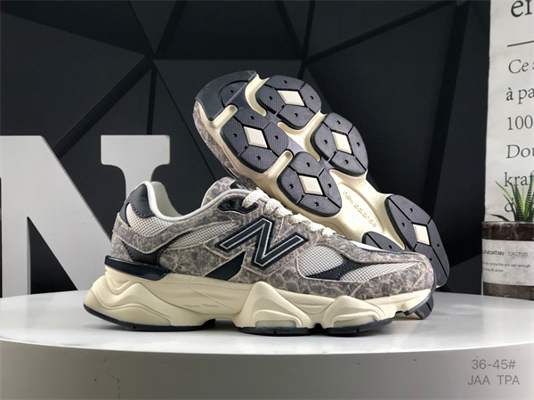 New Balance Shoes-W-2072