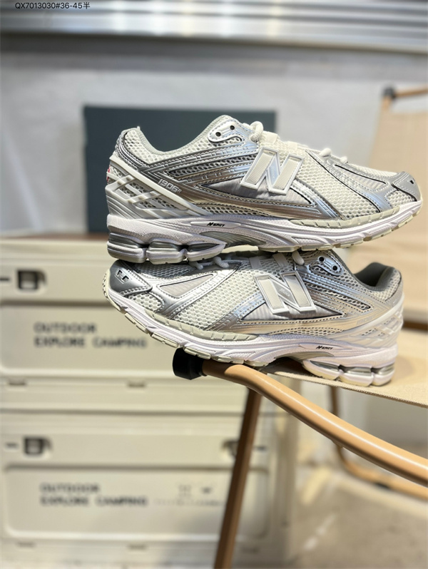 New Balance Shoes-W-2250