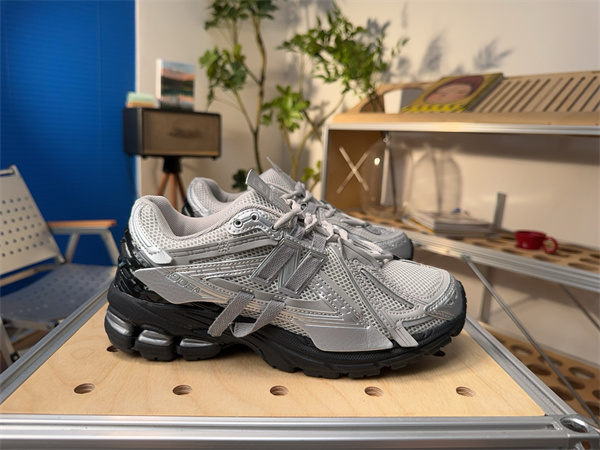 New Balance Shoes-W-2272