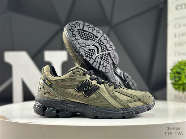 New Balance Shoes-W-2323