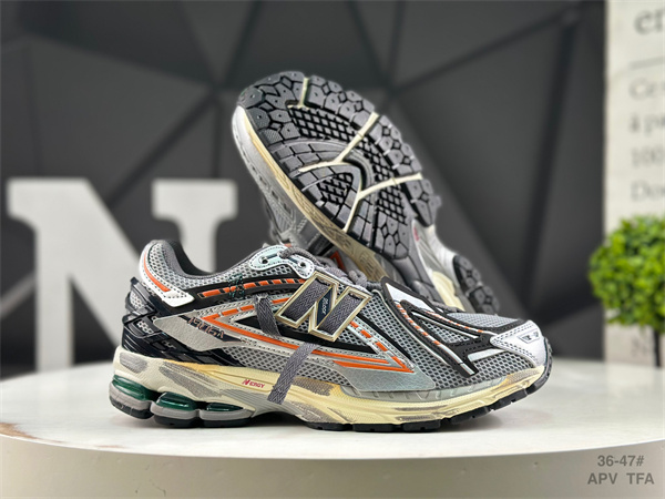 New Balance Shoes-W-2365