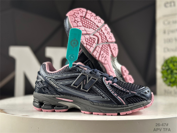 New Balance Shoes-W-2376