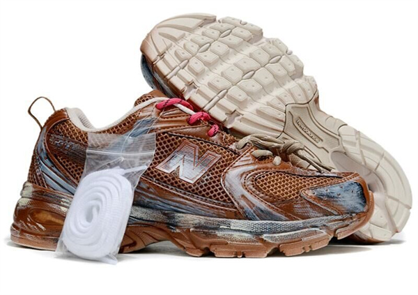 New Balance Shoes-W-2401