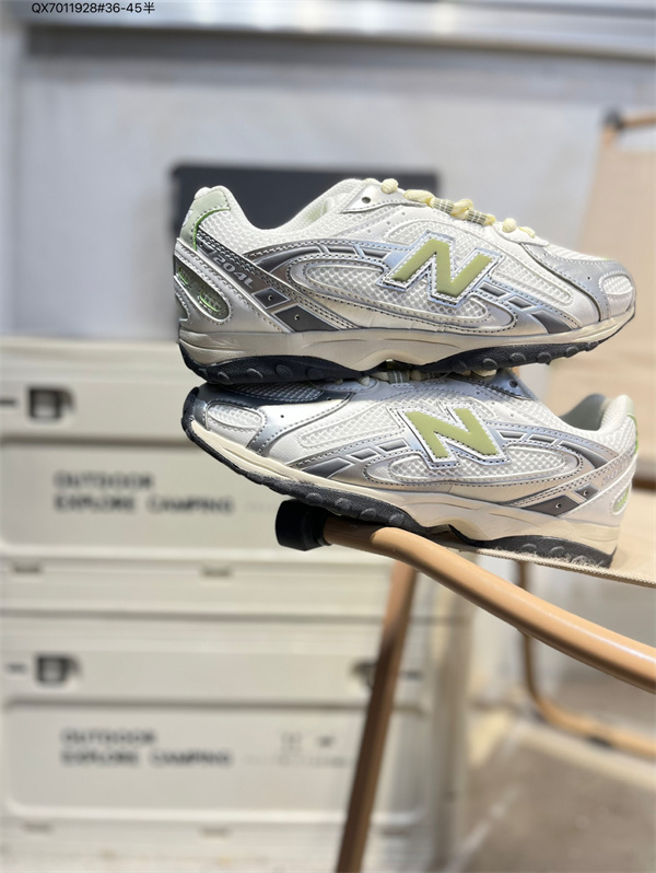 New Balance Shoes-W-2412