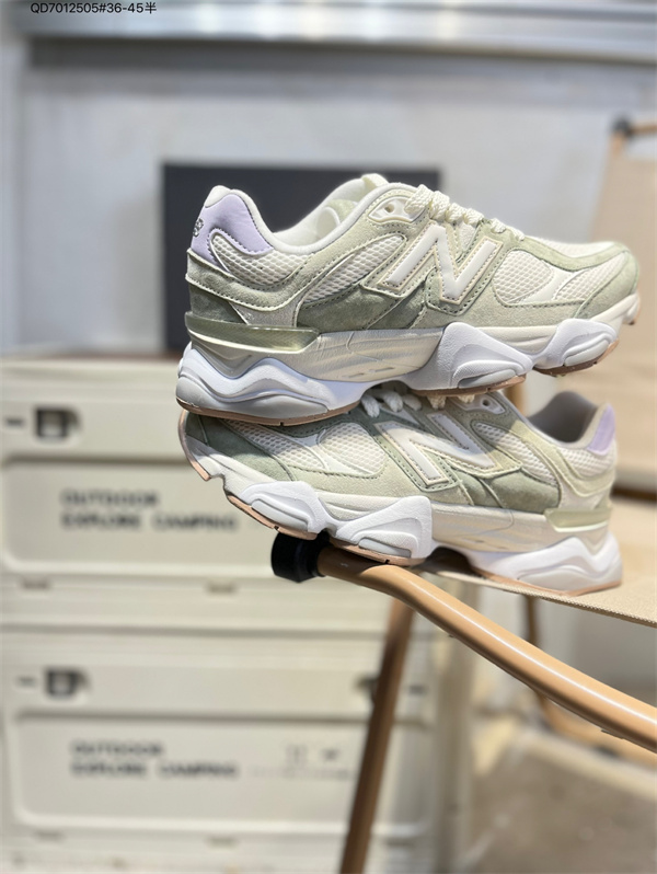 New Balance Shoes-W-2423