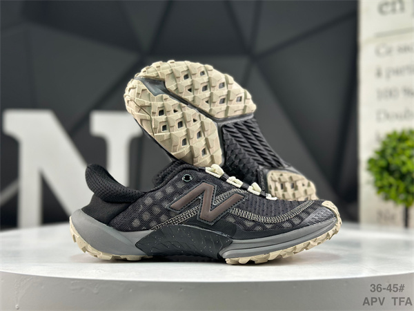 New Balance Shoes-W-2425