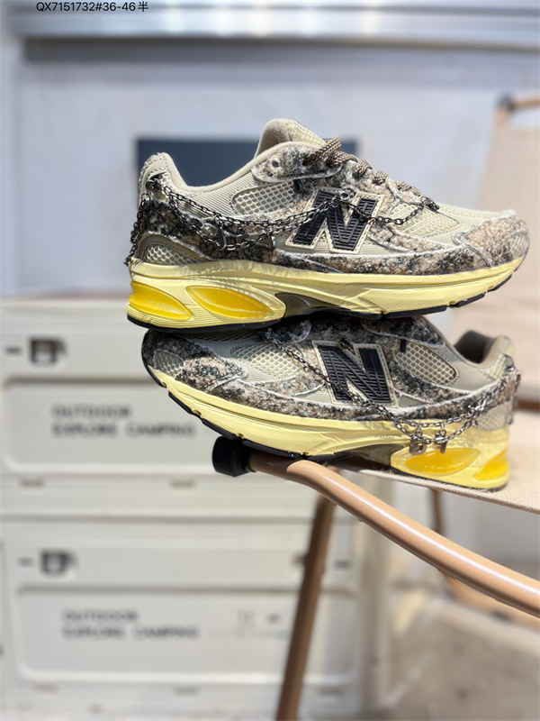 New Balance Shoes-M-2426