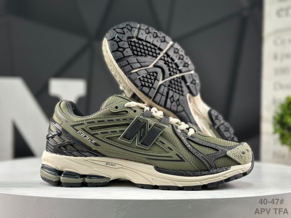 New Balance Shoes-M-2472