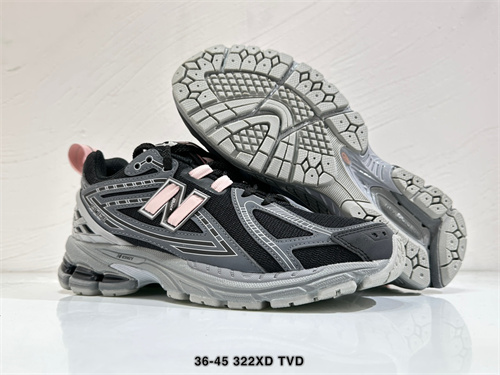 New Balance Shoes-W-0900