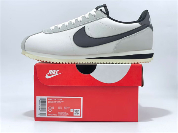 Nike Classic Cortez-W-0049