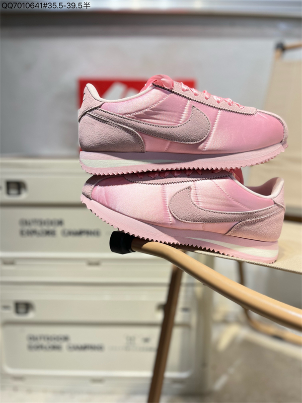 Nike Classic Cortez-W-0036