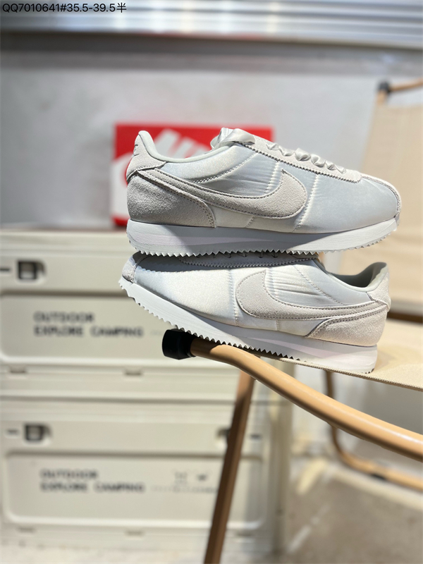 Nike Classic Cortez-W-0037