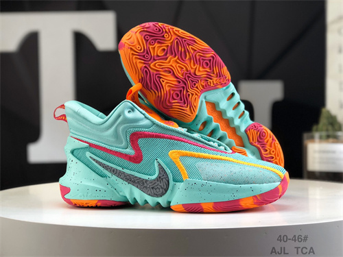 Nike Cosmic Unity-M-015