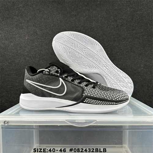 Nike Sabrina-M-0002