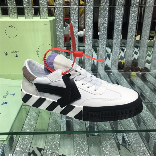 Off-white Shoes-M/W-0140