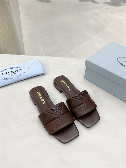 Prada Sandal-W-102