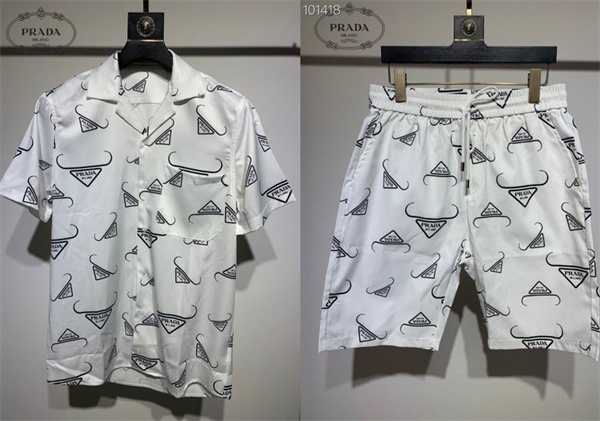 Prada T-shirt(Suits)-045