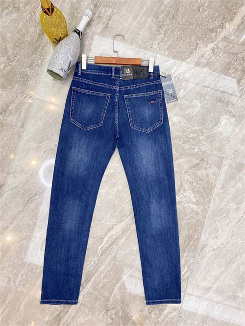 Prada Jeans-M-048