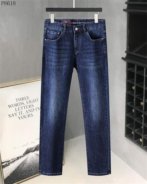 Prada Jeans-M-061