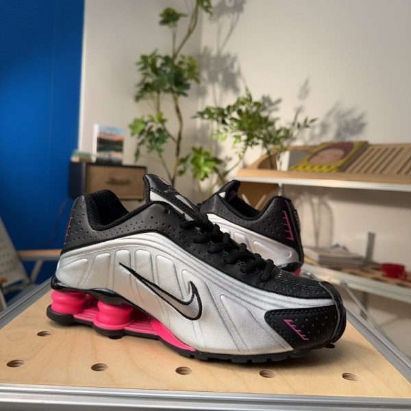 Shox R4-W-0040
