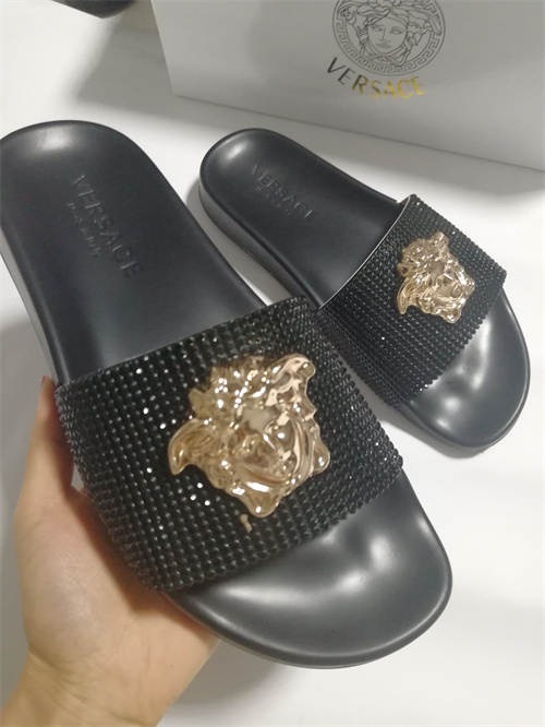 Versace Sandal-W-034